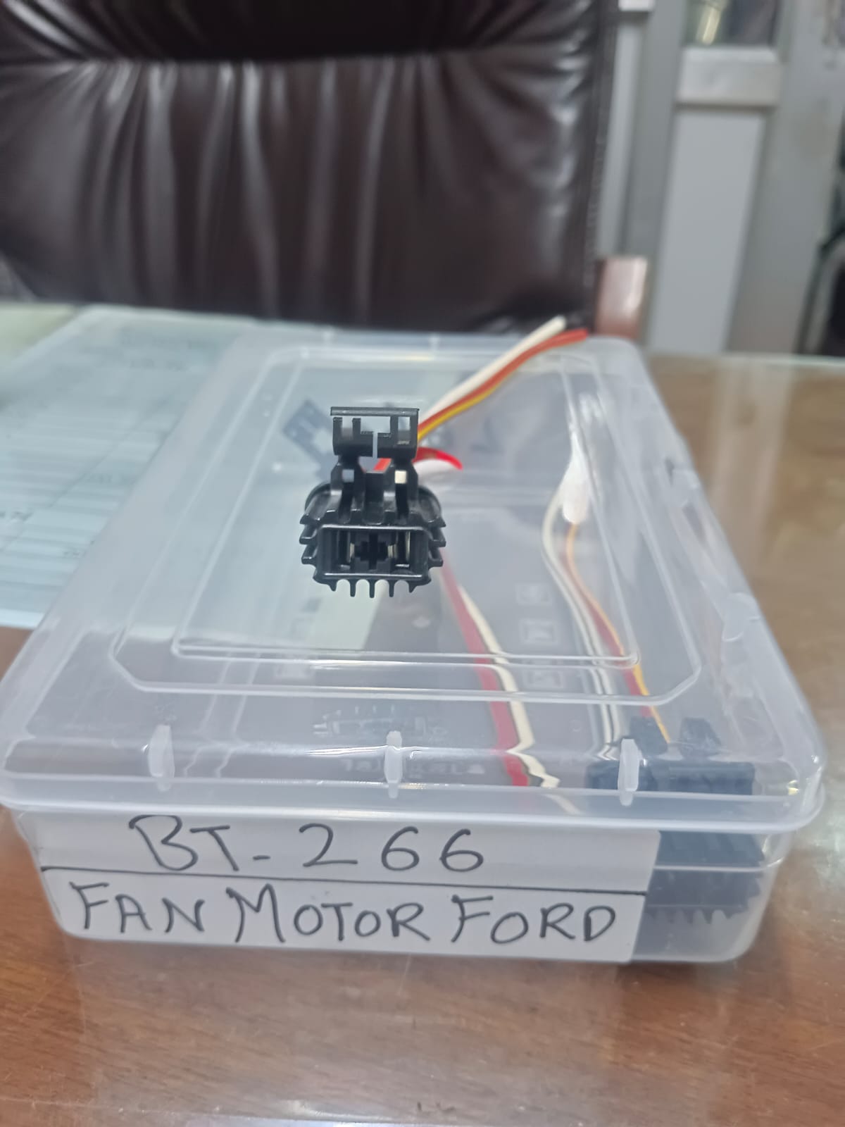 Ford Fan Motor Connector